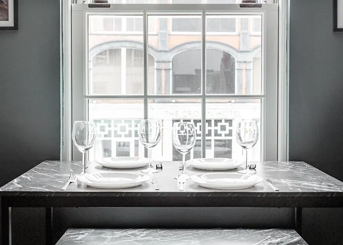 Homely 2 Beds Apt Up To 5 Guests-Wifi By Tent Serviced Apartments