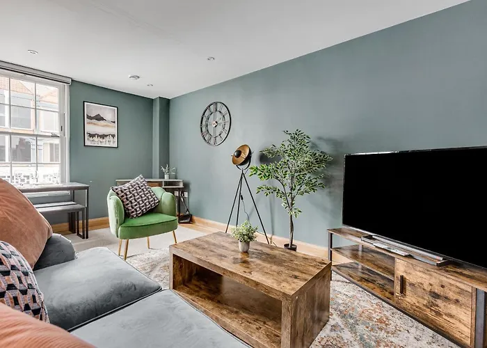 Homely 2 Beds Apt Up To 5 Guests-Wifi By Tent Serviced Apartments